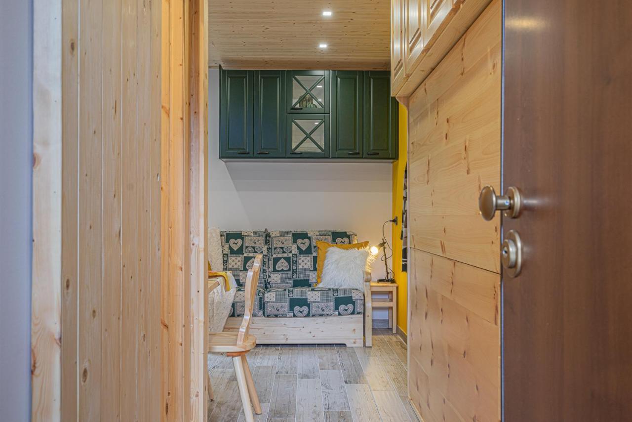 Casa Sole- Loft Moderno In Montagna Leilighet Aprica Eksteriør bilde